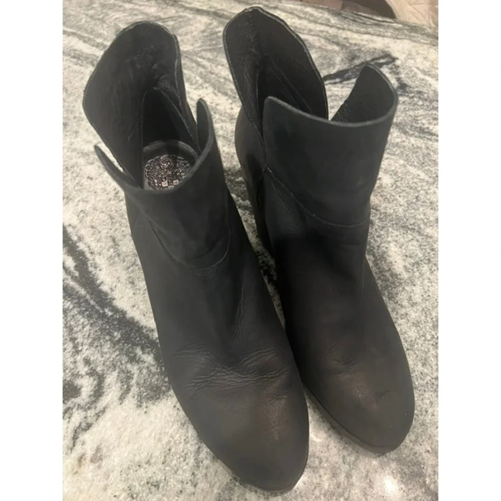 Vince Camuto Helyn Ankle Boots Women 10 Black Good Leather Split Shaft Heel